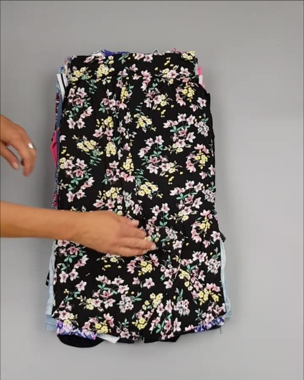 Фотография  921 - CUBUS детский микс лето (Children CUBUS mix)#15 кг, ЛОТ №2515 оптом в Кызыле и республике Тыва