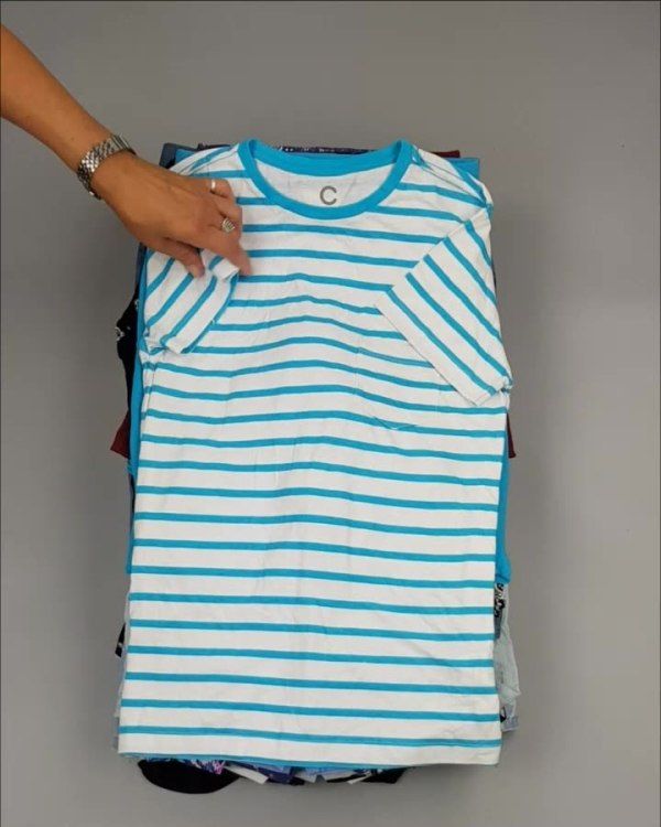 Фотография  952 - CUBUS детский микс лето (Children CUBUS mix)#15 кг, ЛОТ №2515 оптом в Кызыле и республике Тыва