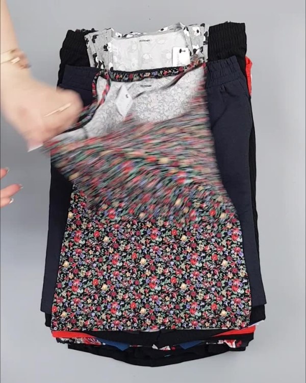 Фотография  875 - CALZEDONIA лето mix#50 шт, ЛОТ №4073 оптом в Кызыле и республике Тыва