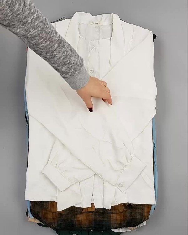 Фотография  760 - Блузки Корея#20 шт, ЛОТ №5622 оптом в Кызыле и республике Тыва