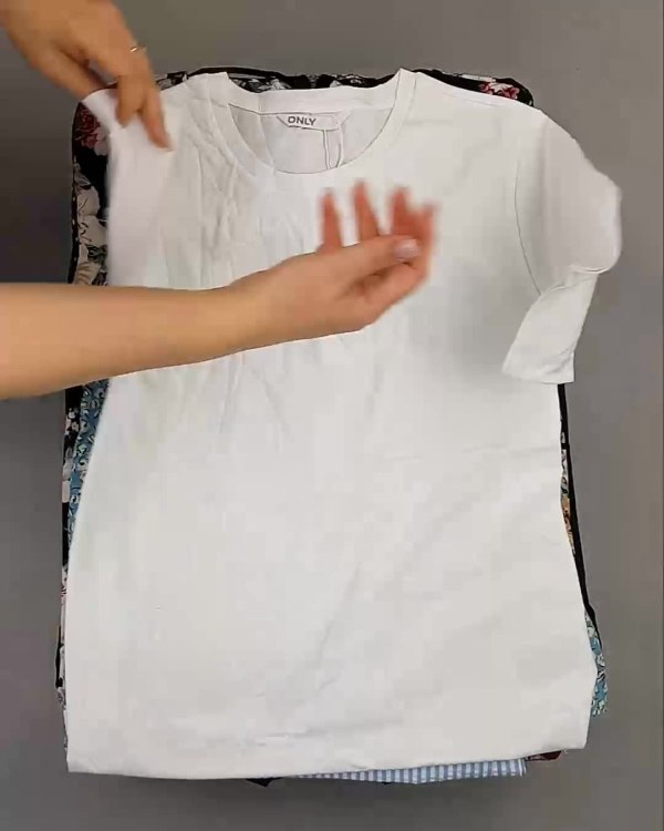 Фотография  622 - BESTSELLER WOMEN Summer mix#15 кг, ЛОТ №6017 оптом в Кызыле и республике Тыва