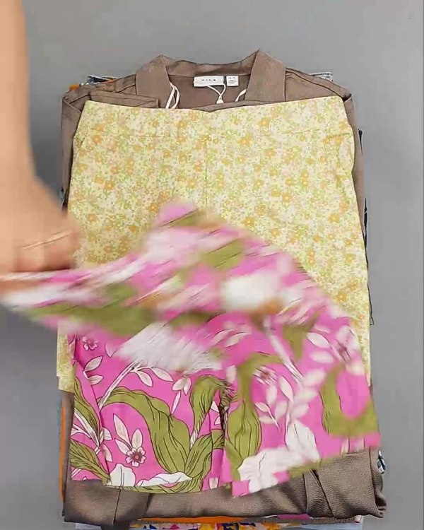 Фотография  725 - BESTSELLER WOMEN Summer mix#15 кг, ЛОТ №6019 оптом в Кызыле и республике Тыва