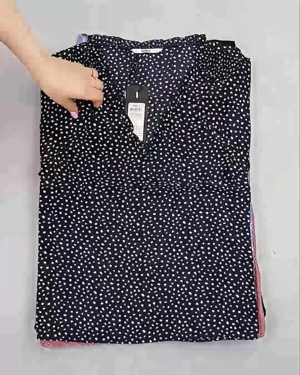 Фотография  669 - Блузки Bestseller 44#5 кг, ЛОТ №6084 оптом в Кызыле и республике Тыва