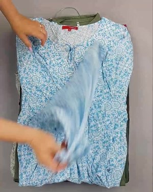 Фотография  384 - Платья Bestseller 44#5 кг, ЛОТ №6537 оптом в Кызыле и республике Тыва