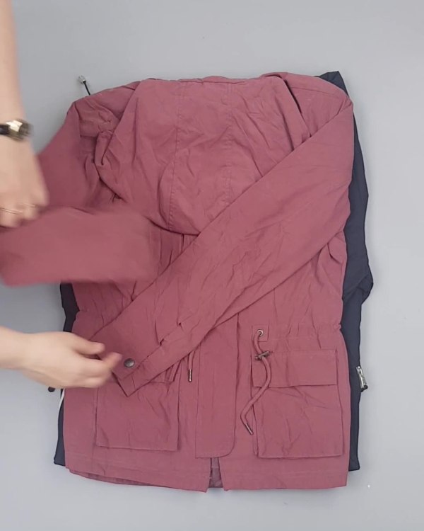 Фотография  403 - А 92602 Ветровки женские (Light Zipper jackets)#25 кг оптом в Кызыле и республике Тыва