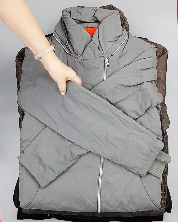 Фотография  623 - Primetta Куртки женские#25 кг оптом в Кызыле и республике Тыва