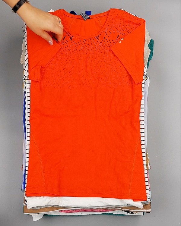 Фотография  909 - Cream Футболки поло женские#25 кг оптом в Кызыле и республике Тыва