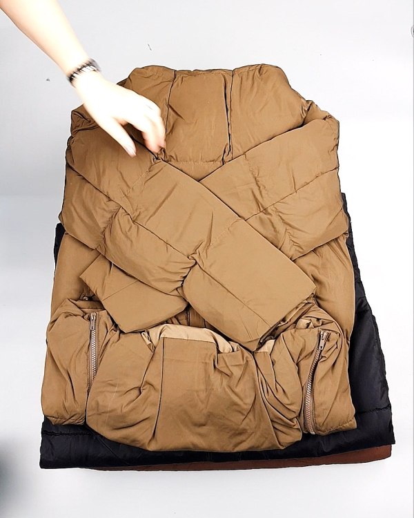 Фотография  704 - Верхняя одежда BESTSELLER Дания 104#10 кг, ЛОТ №7267 оптом в Кызыле и республике Тыва