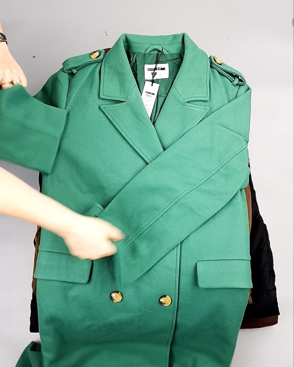 Фотография  914 - Верхняя одежда BESTSELLER Дания 104#10 кг, ЛОТ №7267 оптом в Кызыле и республике Тыва