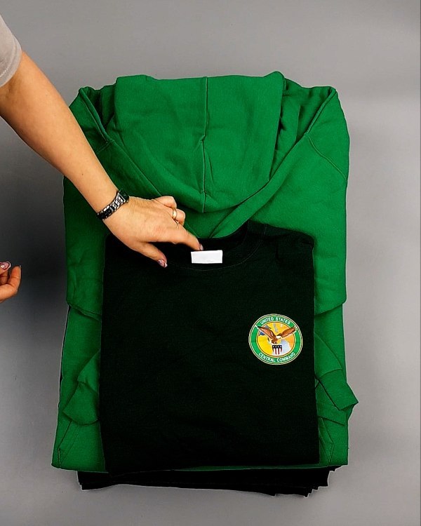 Фотография  965 - Толстовки м/ж (Sweat Tops)#20 кг, ЛОТ №7431 оптом в Кызыле и республике Тыва