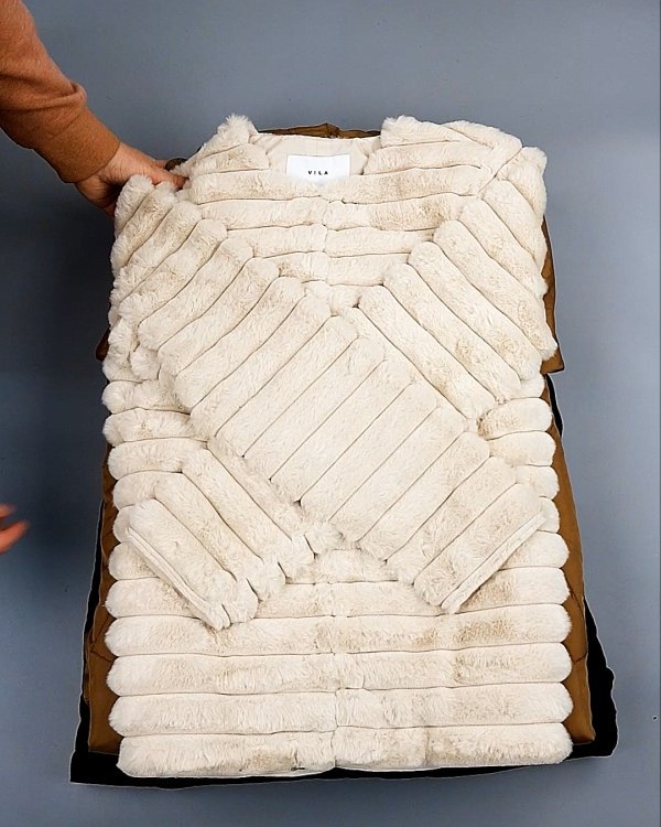 Фотография  352 - Bestseller Winter В mix 114#15 кг, ЛОТ №7374 оптом в Кызыле и республике Тыва