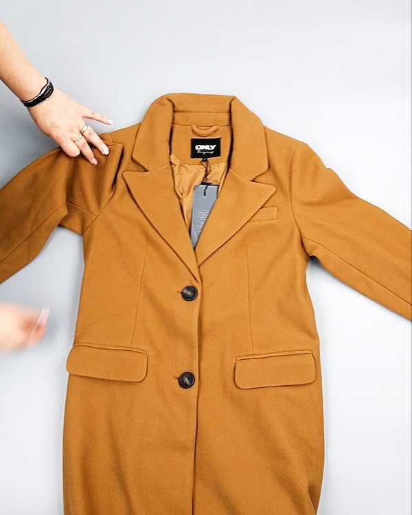 Фотография  572 - Пальто Bestseller 104#10,5 кг, ЛОТ №7559 оптом в Кызыле и республике Тыва