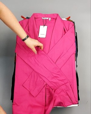 Фотография  366 - Bestseller Summer mix 104#15 кг, ЛОТ №7494 оптом в Кызыле и республике Тыва