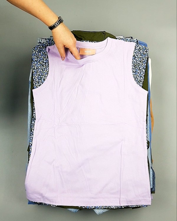 Фотография  657 - Bestseller Summer mix 104#15 кг, ЛОТ №7493 оптом в Кызыле и республике Тыва