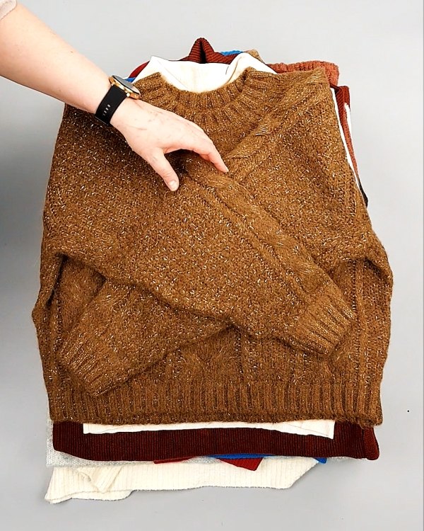 Фотография  324 - Джемпера СТОК CAN 084#7 кг, ЛОТ №7651 оптом в Кызыле и республике Тыва