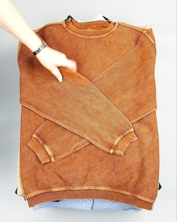 Фотография  980 - SWEATSHIRT CAN 084#10 кг, ЛОТ №7620 оптом в Кызыле и республике Тыва