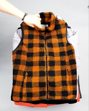 Фотография  974 - Верхняя одежда AMAZON жен 015#10 кг, ЛОТ №7712 оптом в Кызыле и республике Тыва