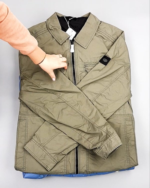 Фотография  886 - Верхняя одежда весна TOM TAILOR 124#7,8 кг, ЛОТ №7581 оптом в Кызыле и республике Тыва