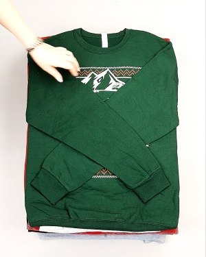 Фотография  563 - SWEATSHIRT CAN 084#10 кг, ЛОТ №7620 оптом в Кызыле и республике Тыва