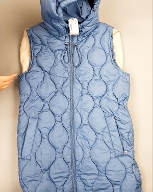 Фотография  406 - Верхняя одежда весна TOM TAILOR 124#7,8 кг, ЛОТ №7581 оптом в Кызыле и республике Тыва