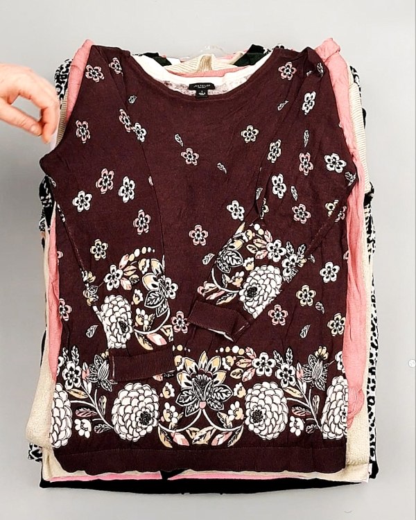 Фотография  922 - Джемпера легкие СТОК CAN 084#7 кг, ЛОТ №7632 оптом в Кызыле и республике Тыва