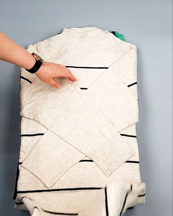 Фотография  403 - Платья СТОК CAN зима 084#7 кг, ЛОТ №7826 оптом в Кызыле и республике Тыва