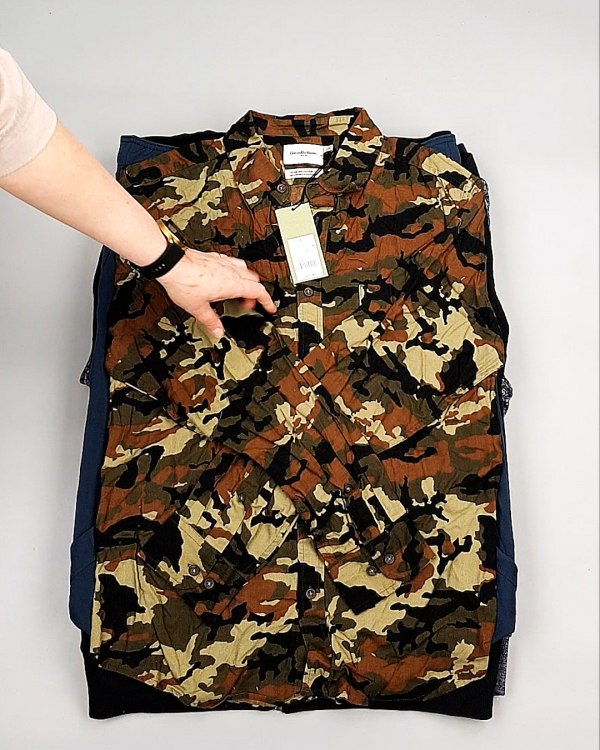 Фотография  913 - AMAZON mix муж весна 015#15 кг, ЛОТ №7738 оптом в Кызыле и республике Тыва