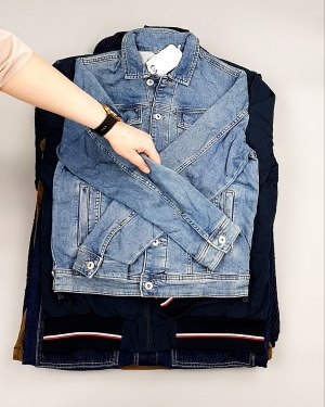 Фотография  916 - Ветровки м/ж C&A 025#10 кг, ЛОТ №7863 оптом в Кызыле и республике Тыва