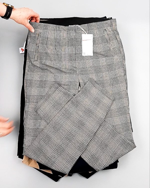 Фотография  688 - Брюки женские лето C&A 025#10 кг оптом в Кызыле и республике Тыва