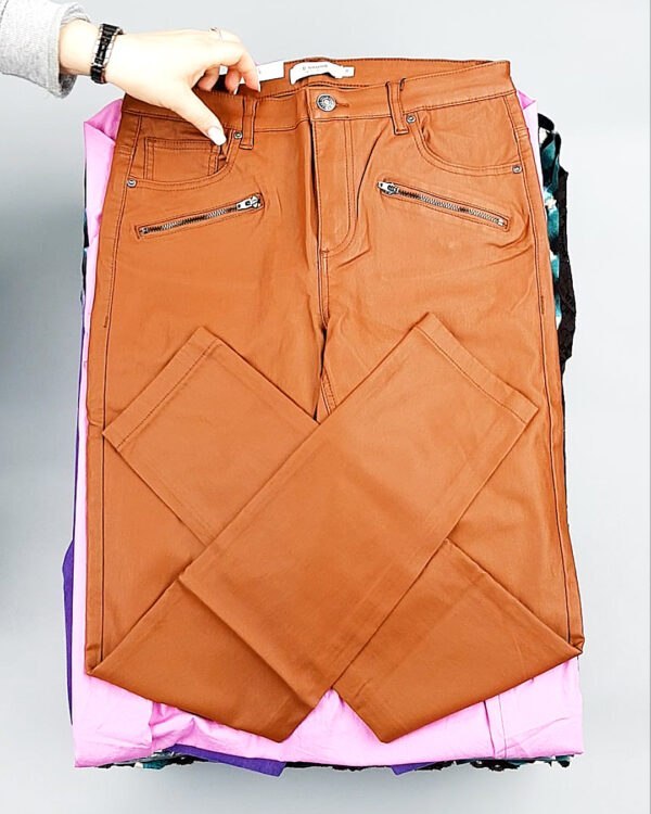 Фотография  664 - B.YOUNG Summer mix 035#15 кг, ЛОТ №8201 оптом в Кызыле и республике Тыва