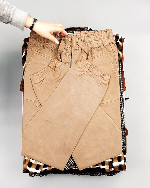 Фотография  924 - B.YOUNG Summer mix 035#15 кг, ЛОТ №8203 оптом в Кызыле и республике Тыва