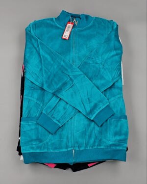 Купить Спортивные костюмы  AD83#4 шт, ЛОТ №8637 оптом в Кызыле и республике Тыва