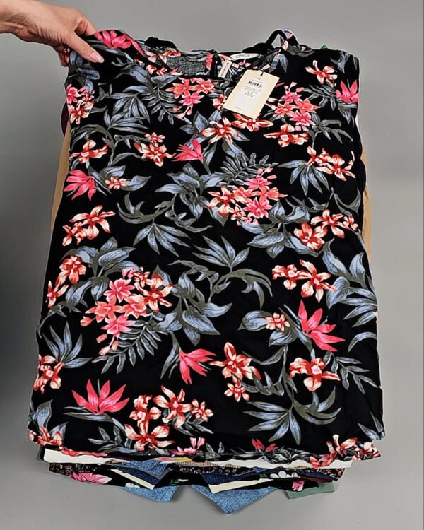 Фотография  529 - ONLY Summer mix 045#15 кг, ЛОТ №8455 оптом в Кызыле и республике Тыва