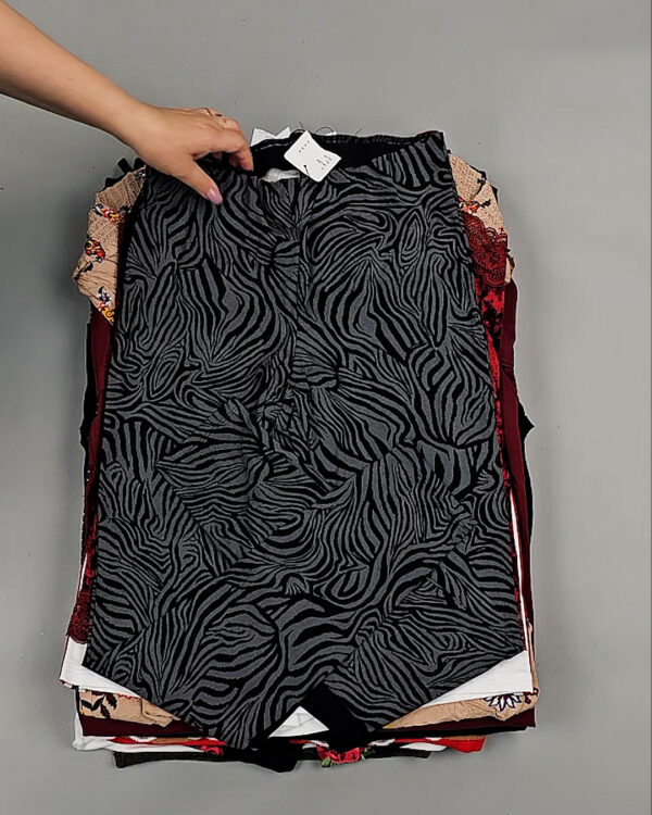 Фотография  939 - CALZEDONIA лето mix#50 шт, ЛОТ №8858 оптом в Кызыле и республике Тыва