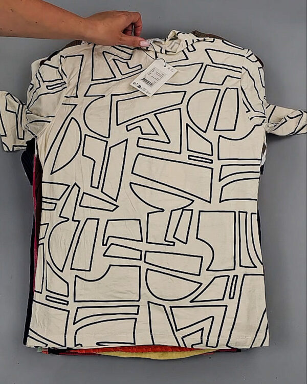 Фотография  466 - Футболки DK COMPANY 045 B#5,5 кг, ЛОТ №9086 оптом в Кызыле и республике Тыва