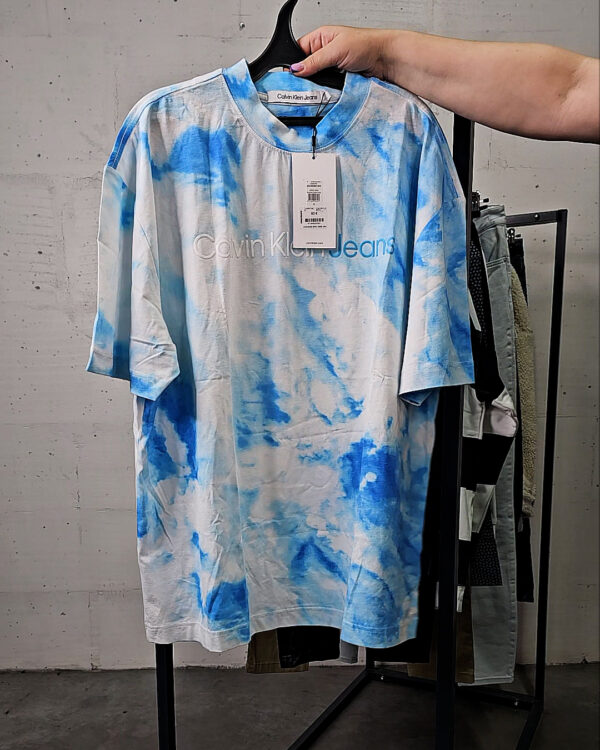 Фотография  312 - LACOSTE, CALVIN KLEIN, TOMMY HILFIGER, GUESS + 075#20 шт, ЛОТ №9072 оптом в Кызыле и республике Тыва