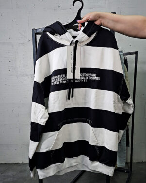 Фотография  499 - LACOSTE, CALVIN KLEIN, TOMMY HILFIGER, GUESS + 075#20 шт, ЛОТ №9072 оптом в Кызыле и республике Тыва