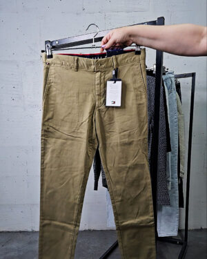 Фотография  905 - LACOSTE, CALVIN KLEIN, TOMMY HILFIGER, GUESS + 075#20 шт, ЛОТ №9072 оптом в Кызыле и республике Тыва