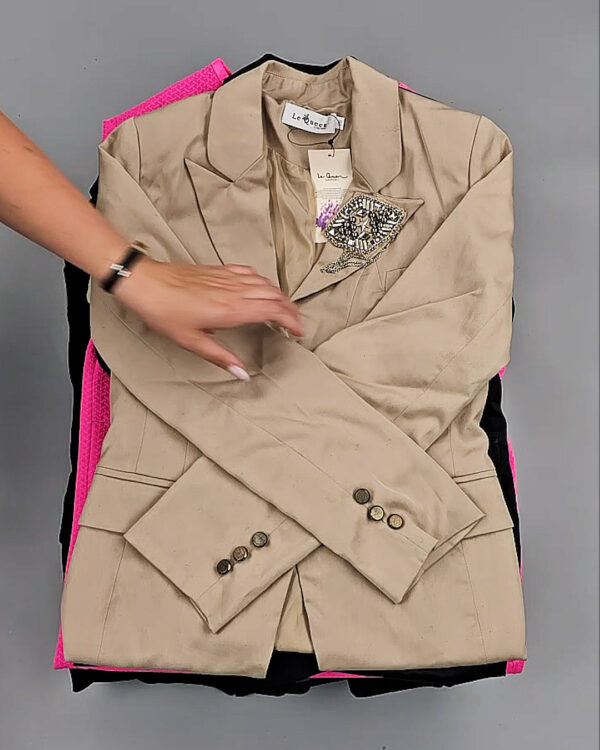 Фотография  632 - Жакеты Корея 085#10 кг, ЛОТ № СТ-9238 оптом в Кызыле и республике Тыва