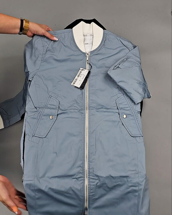 Фотография  261 - Верхняя одежда Корея 085#15 кг, ЛОТ № СТ-9249 оптом в Кызыле и республике Тыва