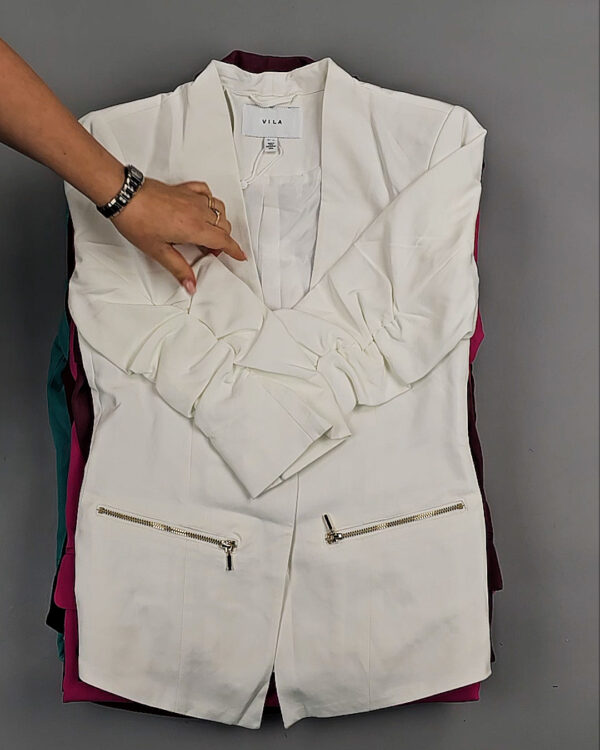 Фотография  346 - Толстовки+Верхняя одежда Bestseller Summer 045 B#7,2 кг, ЛОТ СТ-9323 оптом в Кызыле и республике Тыва