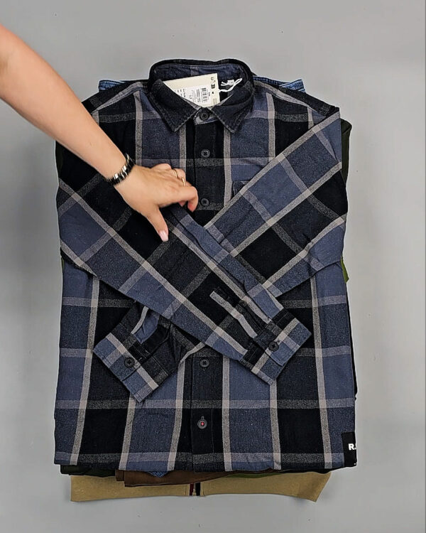 Фотография  883 - BLEND HE + Winter 075#13 кг, ЛОТ №СТ-9258 оптом в Кызыле и республике Тыва