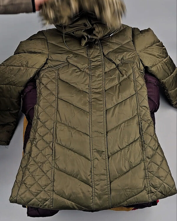 Фотография  869 - Верхняя одежда женская CAN 104#15 кг, ЛОТ СТ-9352 оптом в Кызыле и республике Тыва