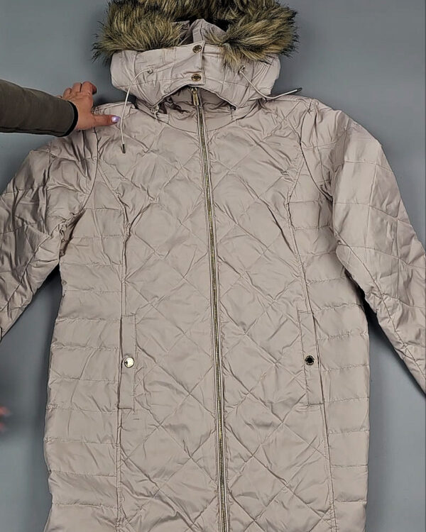 Фотография  604 - Верхняя одежда женская CAN 104#15 кг, ЛОТ СТ-9350 оптом в Кызыле и республике Тыва