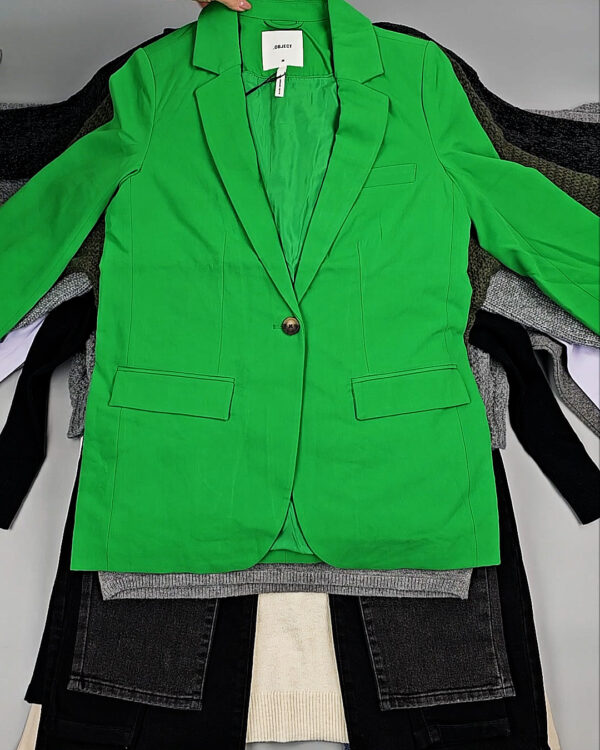 Фотография  849 - Bestseller Winter mix 104#15 кг, ЛОТ № СТ-9526 оптом в Кызыле и республике Тыва