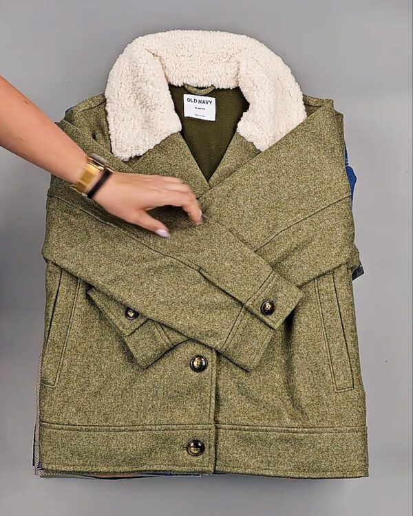 Фотография  209 - Ветровки женские CAN 104#11,5 кг, ЛОТ СТ-9401 оптом в Кызыле и республике Тыва