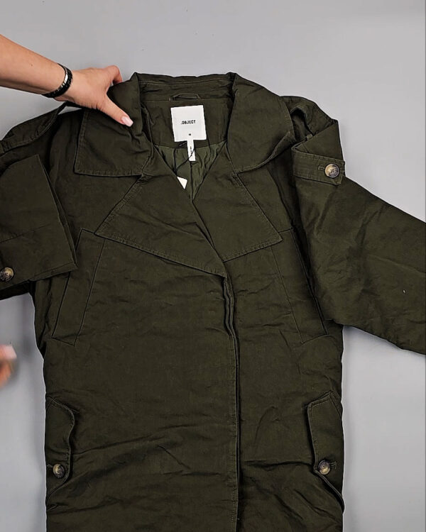 Фотография  466 - Ветровки Bestseller+DK 035#10 кг, ЛОТ СТ-9396 оптом в Кызыле и республике Тыва