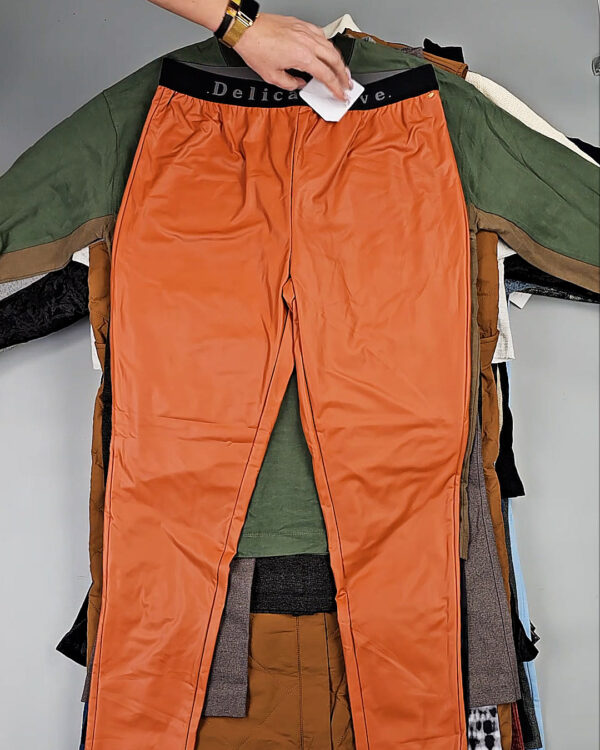 Фотография  712 - DK, Bestseller + Winter mix#15 кг, ЛОТ СТ-9958 оптом в Кызыле и республике Тыва