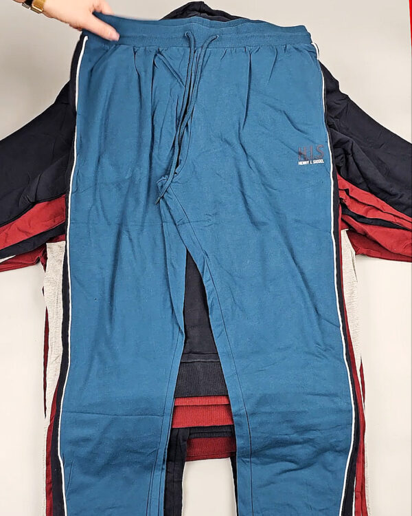 Фотография  459 - Спортивные костюмы (Herren-Trainingsanzuge voп HIS)#18 кг оптом в Кызыле и республике Тыва