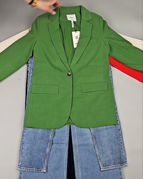 Фотография  882 - DK+Bestseller 085#16 кг, ЛОТ СТ-9952 оптом в Кызыле и республике Тыва